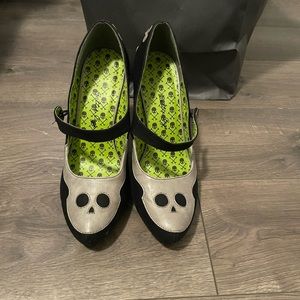 Bettie Page Skull Heels
